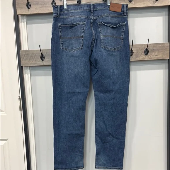 Men's Blue Jeans - Picture 7 of 9